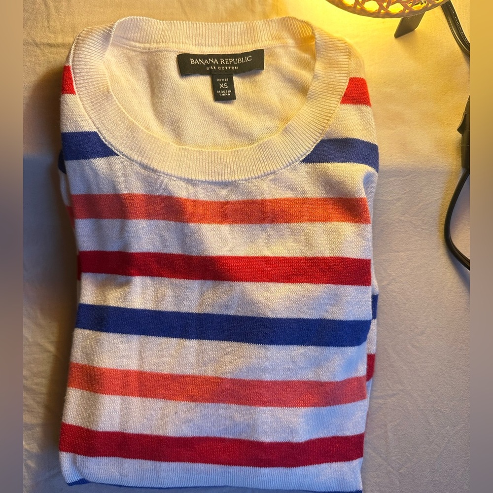 Banana Republic cute shirt alert 🚨🚨